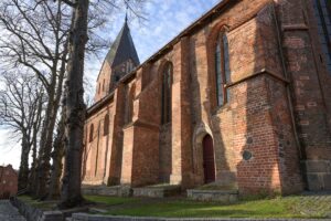 Kirche St. Jakob und St. Dionysius