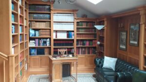 Möbeltischler Thaining