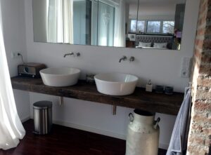 Möbeltischler Thaining