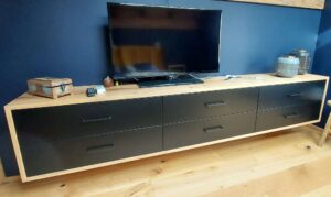 Möbeltischler Thaining