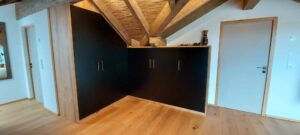 Möbeltischler Thaining